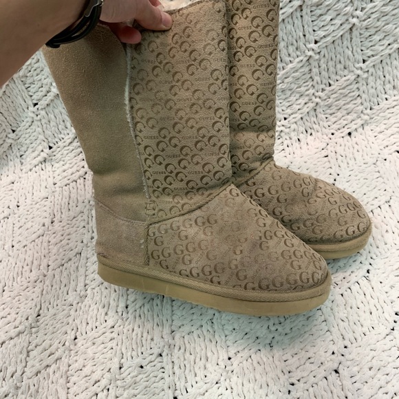 GUESS Kids Fur-Lined Monogram Winter Fall Boots - Picture 2 of 9